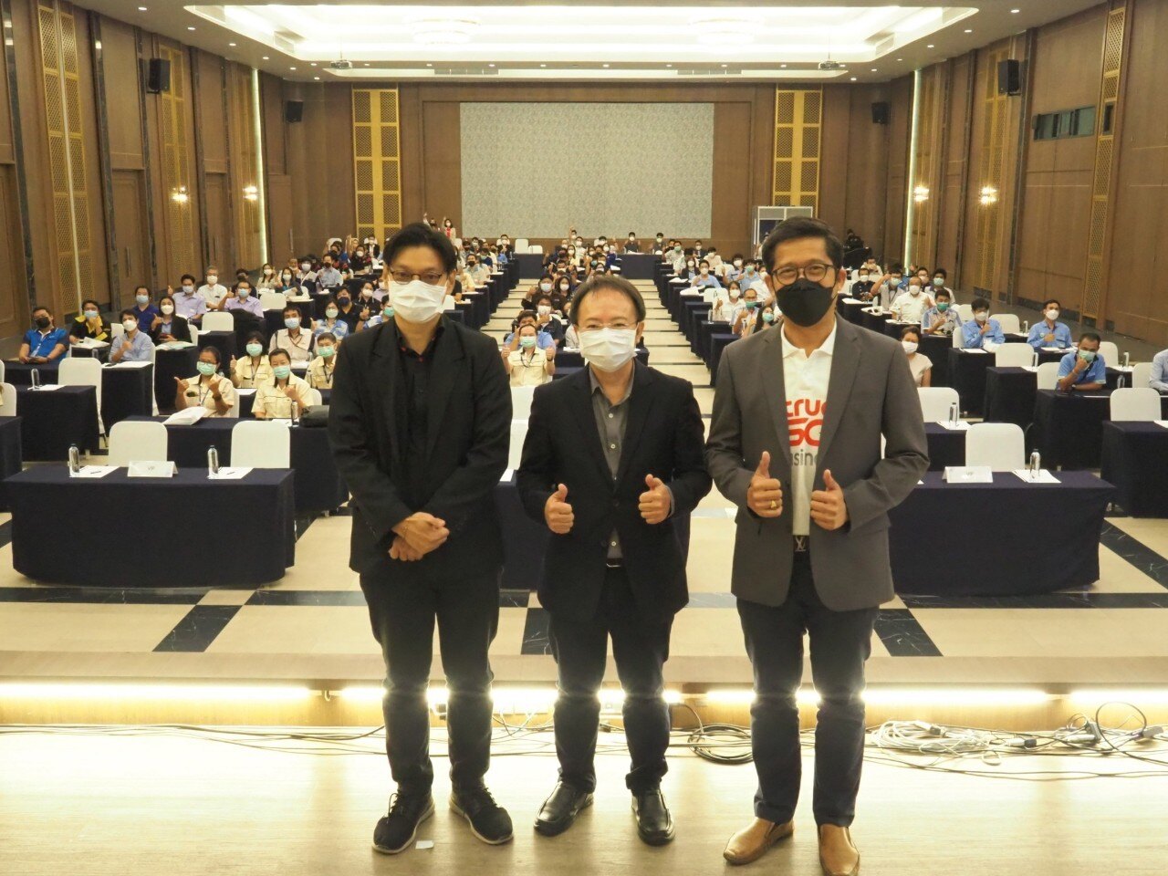 Lecture by the Head of Industry Sector, Business Development Manager of True Corporation Public Company Limited, and Director of EEC Automation Park.